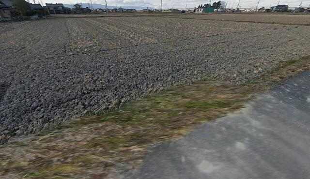  愛知県弥富市楽平２丁目15