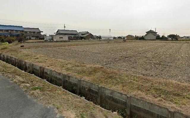  愛知県弥富市楽平２丁目15