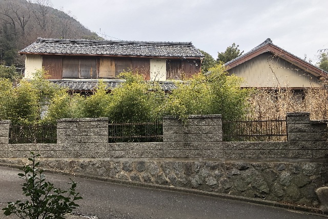  愛知県西尾市西幡豆町東見影