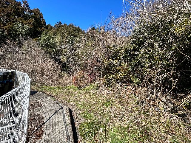  愛知県新城市杉山字道目記51-1、52、53、51-2