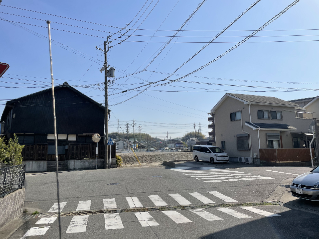  愛知県常滑市原松町２丁目７１番地他