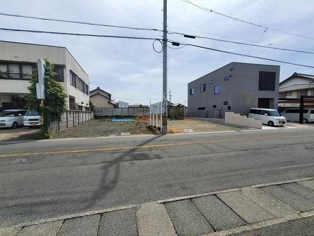  愛知県豊橋市上野町字上野