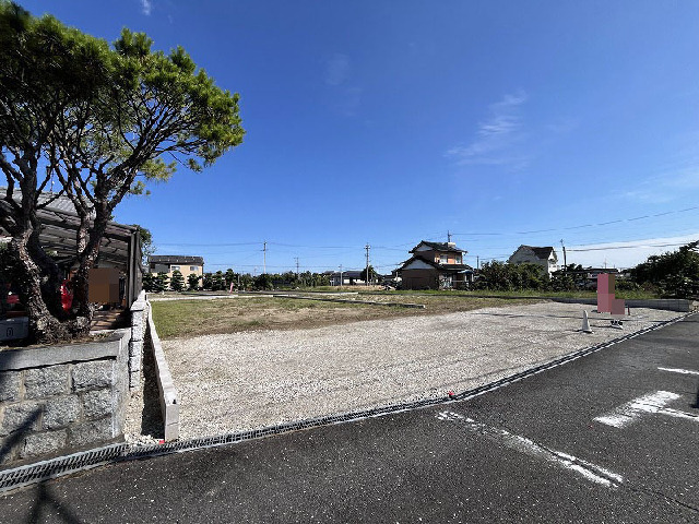  愛知県稲沢市横野町東郷777番1　他