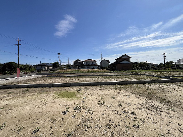  愛知県稲沢市横野町東郷777番1　他