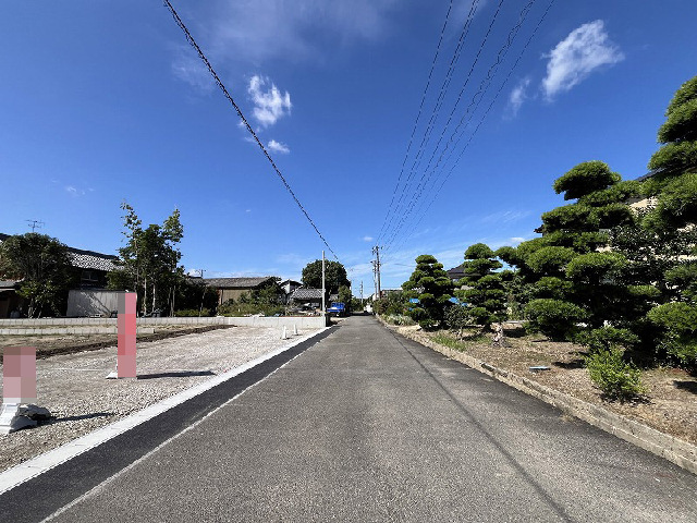  愛知県稲沢市横野町東郷777番1　他