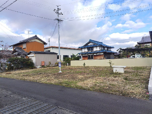  愛知県稲沢市平和町西光坊海道東