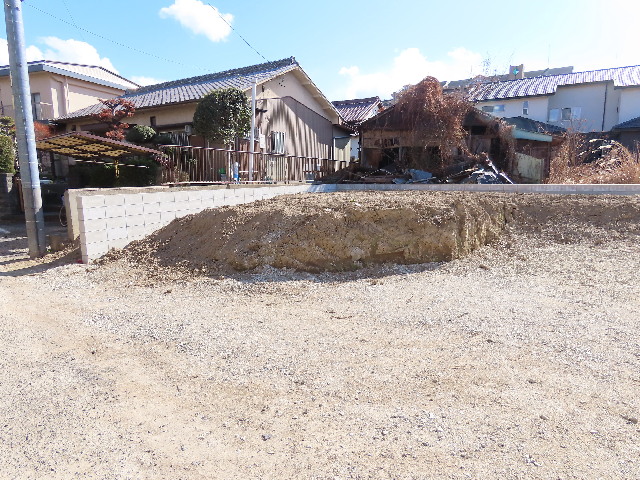  愛知県清須市西枇杷島町小場塚